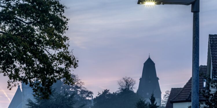 Wymiana oświetlenia miast i gmin coraz bardziej opłacalna