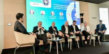 Według Orlenu konieczny jest pragmatyzm we wdrażaniu transformacji energetycznej w kraju