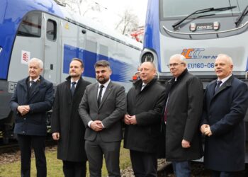 PKP Intercity odebrało partię pięciu lokomotyw Griffin EU160 od Newagu