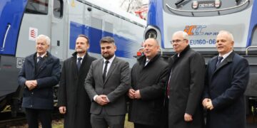 PKP Intercity odebrało partię pięciu lokomotyw Griffin EU160 od Newagu